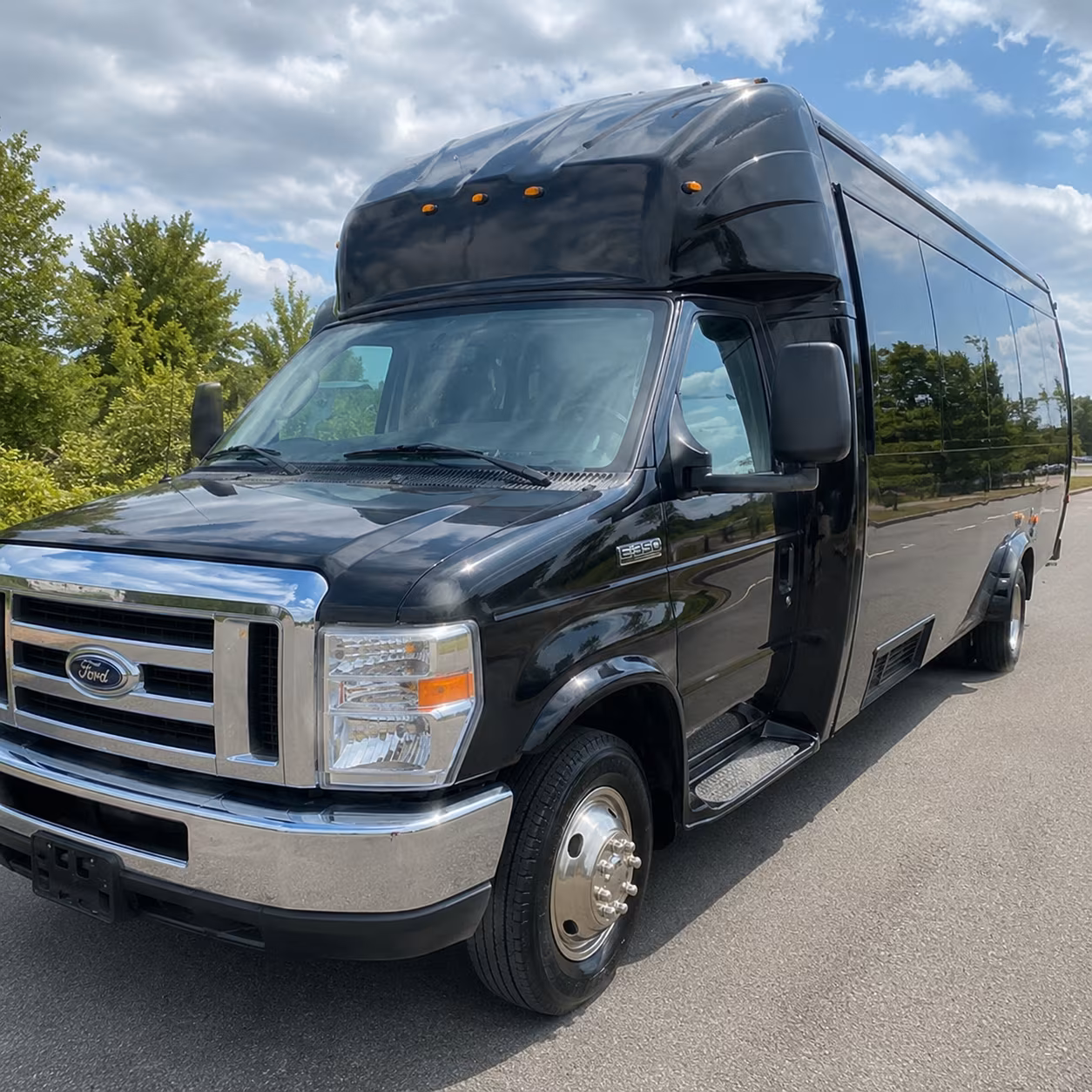 Grand Prairie Homecoming & Prom Party Bus Rentals