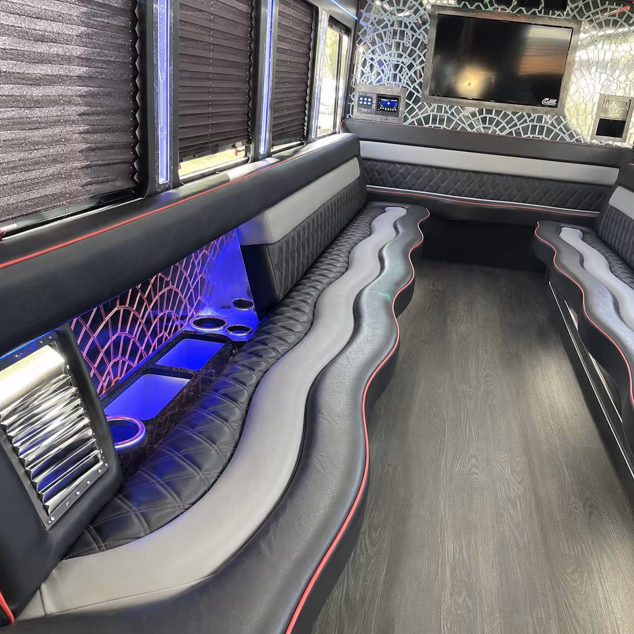 Richardson Birthday, Sweet 16, & Quinceañera Party Bus Rentals